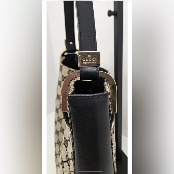 Gucci Black and Beige Shoulder Bag - Picture 16 of 16